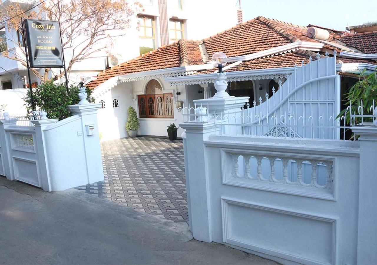 Cozy Inn Negombo Exterior photo