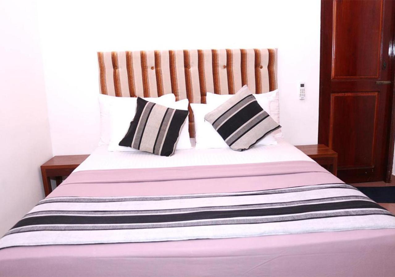Cozy Inn Negombo Exterior photo